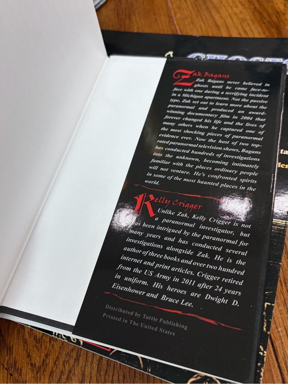 Lot of 2 Paranormal Books Zak Bagans Dark World Ghosts Washington Revisited - Picture 7 of 11